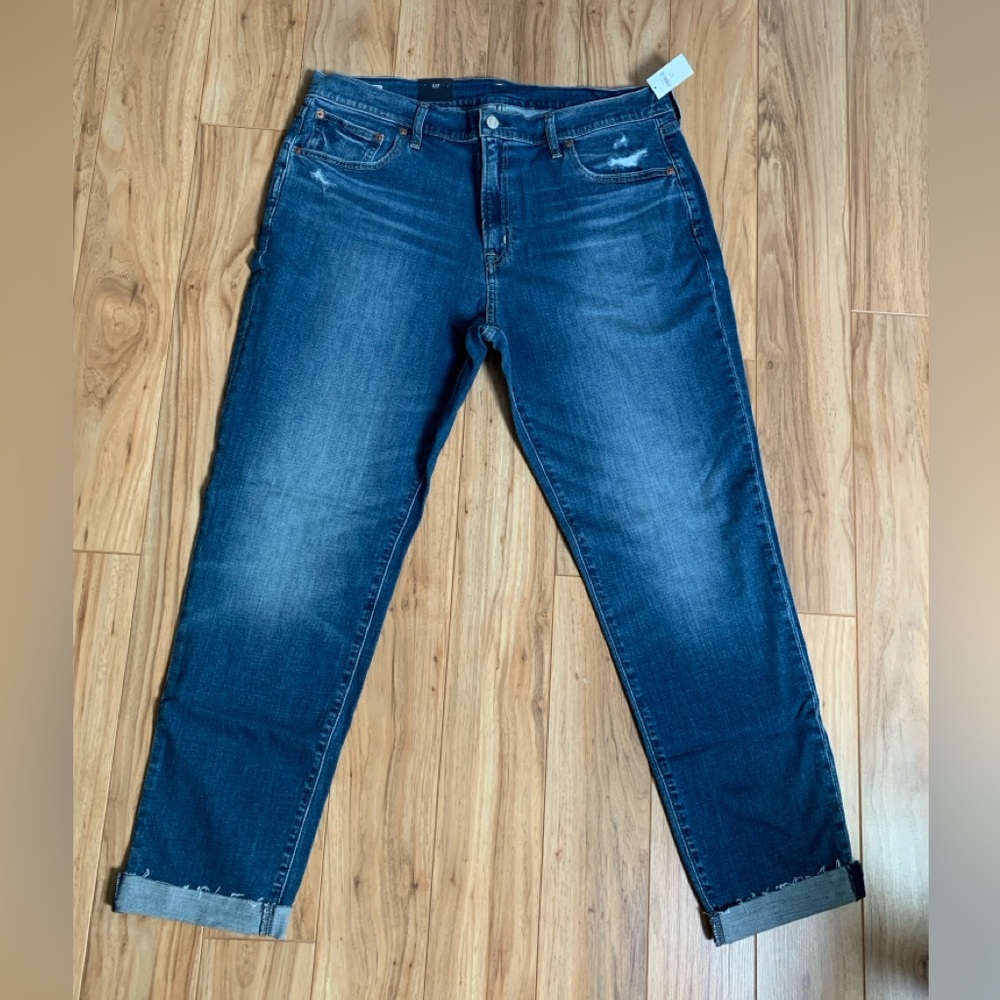 Gap / Mid Rise Girlfriend Jeans / 33/16T